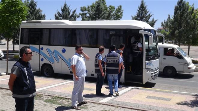 Aksaray´da 14 polis memuru daha hakim karşısında     