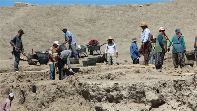 Acemhöyük´te 4 bin 200 yıllık oyuncak bulundu