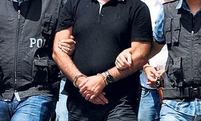 İki İş Adamı Gözaltına, 23 Kamu Görevlisi açığa alındı 