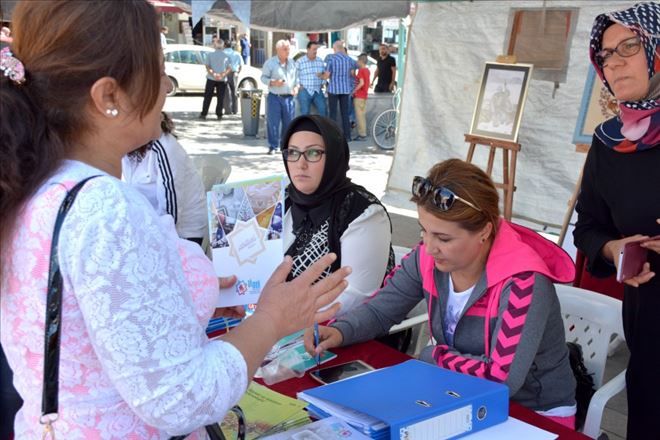 AKMEK´in Yeni Kurs Kayıtları Hükümet Meydanı´nda Başladı