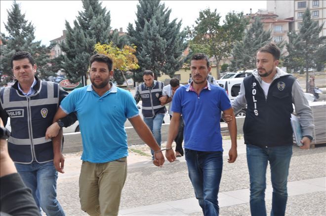 FETÖ dolandırıcılarına suçüstü