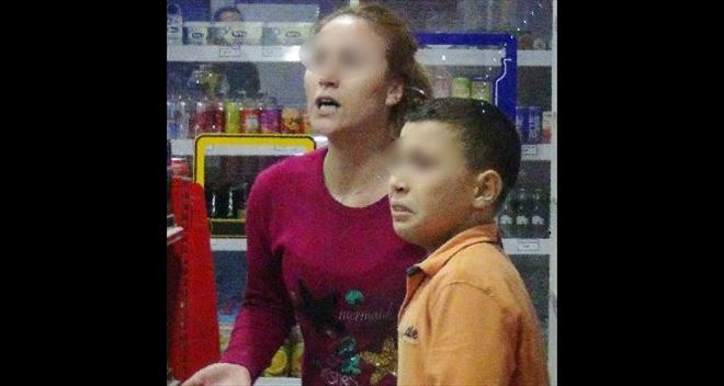 Sinir krizi geçiren annesi bayılınca yaşadıklarını gözyaşlarıyla anlattı