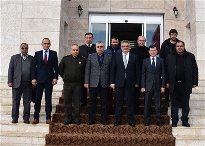 Vali Aykut Pekmez Aksaray Ticaret Borsasını ziyaret etti.