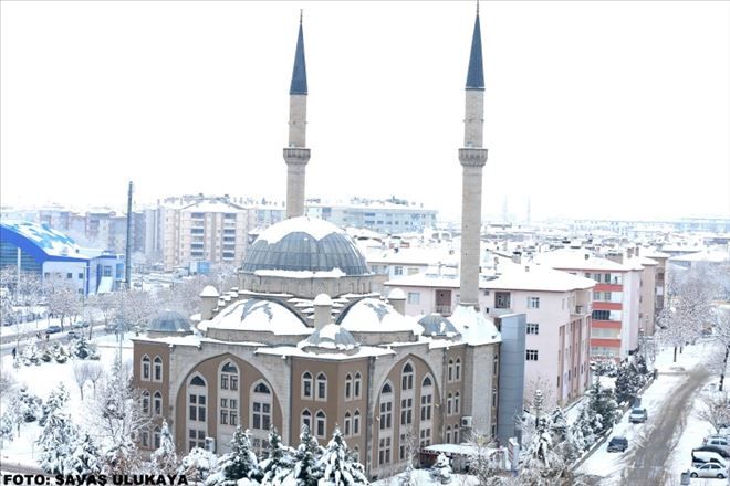 Aksaray Yine Beyaz Örtüye Büründü.