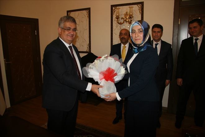 İl Milli Eğitim Müdürü Hacı Ömer Kartal ve Öğretmenlerden Valimiz Sayın Aykut Pekmez´e ziyaret