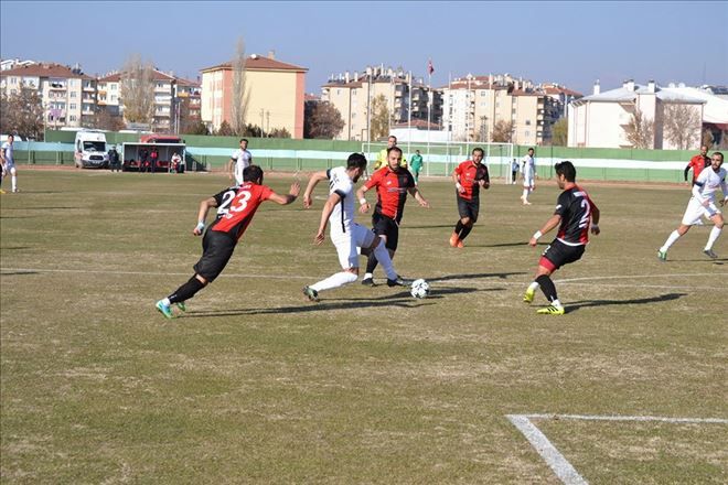 Aksarayspor Liderlik koltuğuna oturdu   3-1
