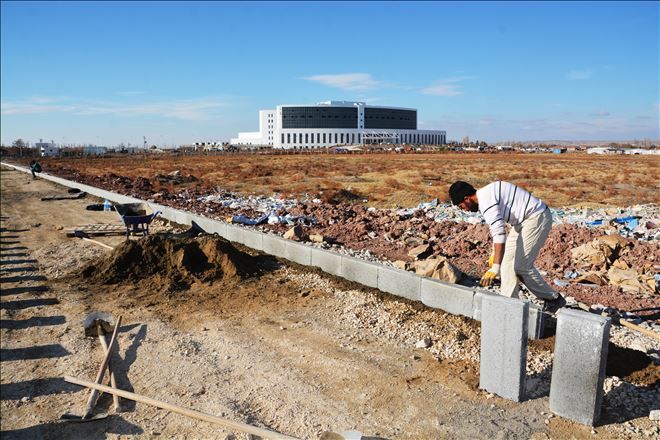 Yeni Hastane Yoluna Kaldırım Yapılıyor