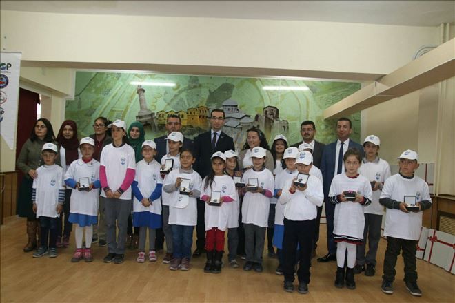Güzelyurt´ta Dereceye Giren Öğrenciler Ödüllendirildi