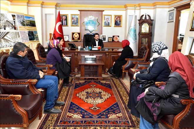 Başkan Yazgı Halk Günü´nde Vatandaşlarla Görüşüp Sorunlarına Çözüm Bulmaya Devam Ediyor