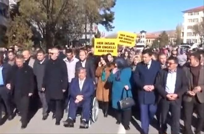 Farkındalık yürüyüşü gerçekleştirildi. 
