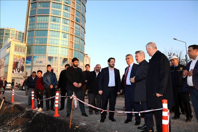 Vali, Başkan ve Emniyet Müdürü Alt Geçit Bölgesinde İnceleme Yaptı