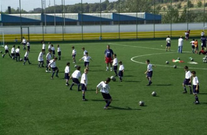 İLİMİZ SPOR TESİSLERİNDE YAPILACAK  HAFTALIK SPOR MÜSABAKALARI PROGRAMI