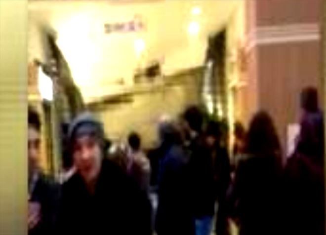 Alışveriş Merkezinin Asma Tavanı Düştü