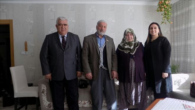 Yeşim Pekmez Şehit Ailelerini ziyaret etmeye devam ediyor