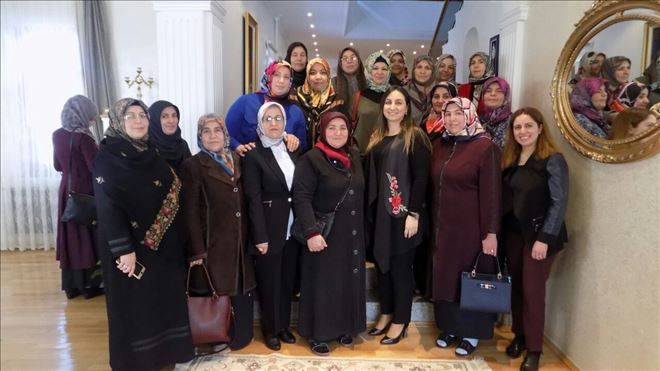Özel Çocukların Anneleri Vali Konağında