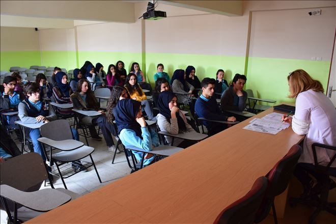 Aksaray´da Sağlık Öğrencilerine ?LYS? Bilgilendirme Sunumu Yapıldı