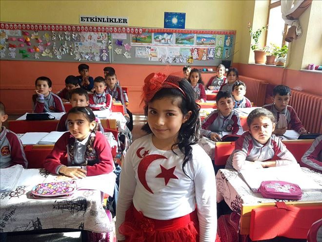 İstiklal Marşını Ezberden Güzel Okuma Yarışmasında Aksaray İl Birincisi Oldu