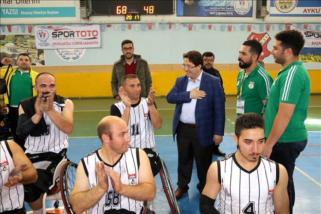 Nefes Kesen Mücadeleyi Belediye Spor Farklı Kazandı