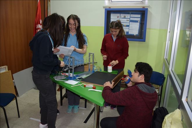 Sağlıkçılar TUBİTAK Bilim Fuarına iddialı hazırlanıyor