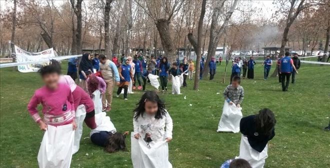 Gençlik Merkezi Yetimleri Sevindirdi