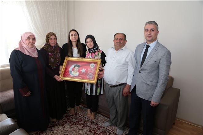 Yeşim Pekmez: Şehitlerimizin emanetleri ailelerinin sıkıntı ve ihtiyaçlarını gidermek için elimizden geleni yapmaya her zaman devam ediyoruz