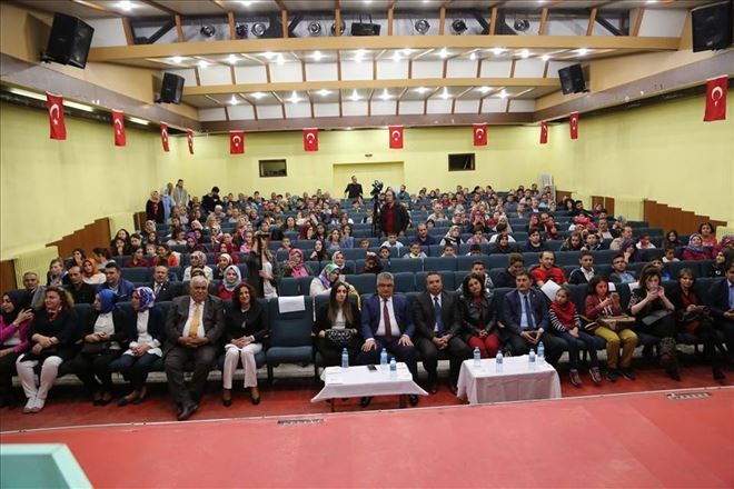 Bizim Çocuklar´ adlı program düzenlendi. 