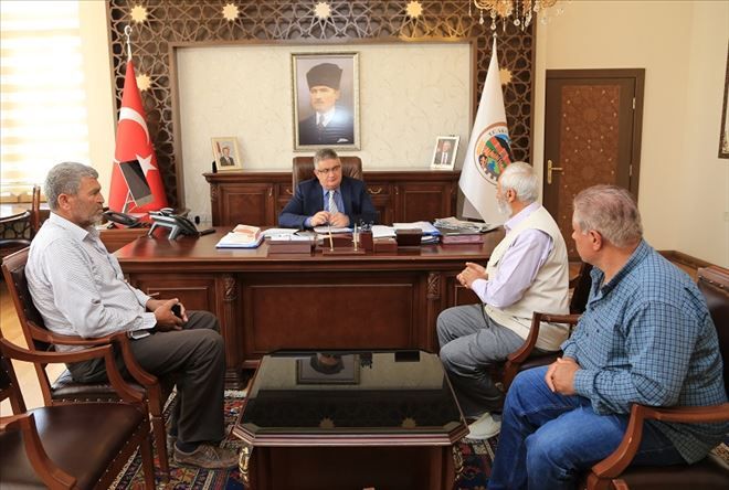 Vali Aykut Pekmez ?Halk Günü´ Toplantısında vatandaşların sorunlarını dinliyor