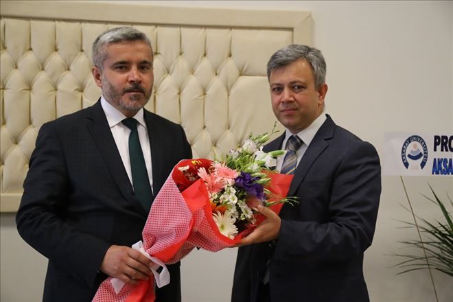 ASÜ Tıp Fakültesi Dekanı Prof.Dr.Namık Özkan göreve başladı 