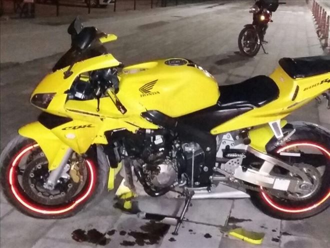  Konya´da bariyere çarpan motosikletli öldü