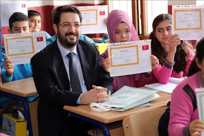 Yazgı;Tatilde Bol Bol Kitap Okuyunuz