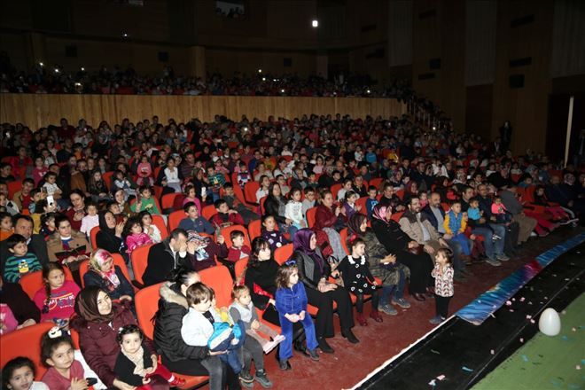 Aksaray Belediyesi´nden Çocuklara Karne Hediyesi Pepe Müzikali