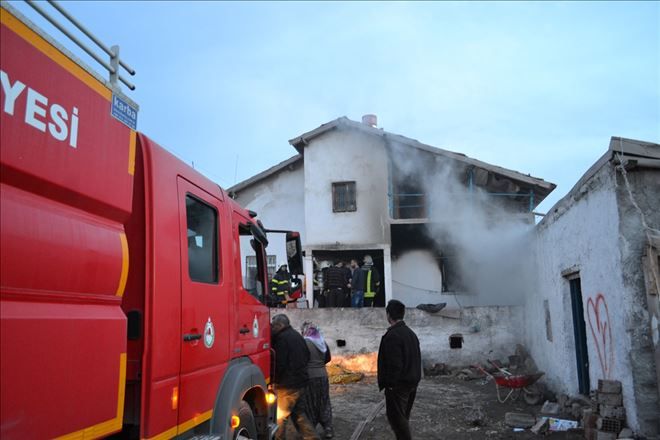 Aksaray´da ev yangını-aksaray haberleri