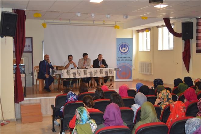Gazeteciler, Öğrencilere Meslek Hakkında Bilgiler Verdi