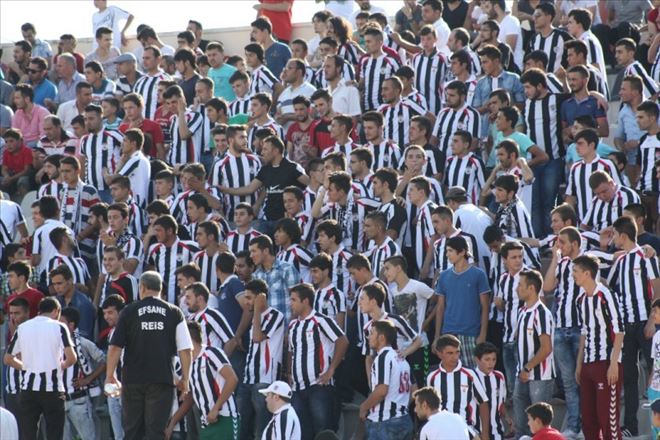 Aksaray Taraftarı Ceyhan Maçını Bekliyor 