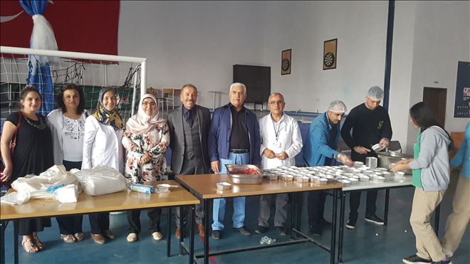 Sağlıkçılar Geleneksel Aşure´de Buluştu