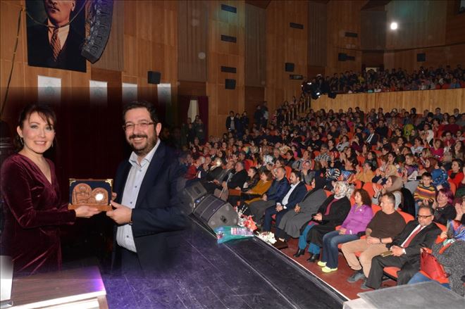 Aksaray Belediyesinden Öğretmenler Gününe Özel ?Ömürlük Şarkılar´ Konseri