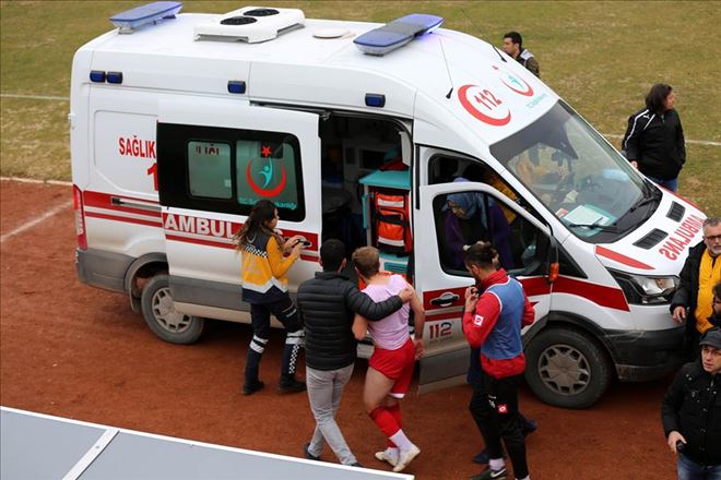 Aksaraysporlu Barış Civelek Rakip Takımın Saldırısına Uğradı