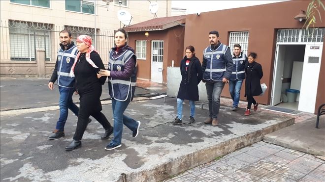 Aksaray´da Hırsız Bayanlar Tutuklandı 