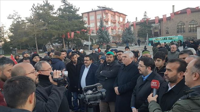 Ulucami´de Sabah Namazında Eller Mehmetçik İçin Semaya Kaldırıldı