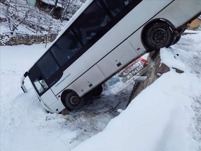 Otobüs Kaydı Duvarda Asılı Kaldı 