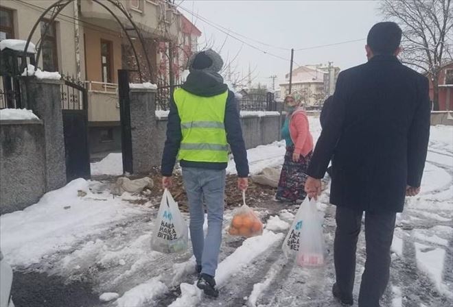 Ak Partili Gençler İhtiyaç Sahiplerini Unutmadı