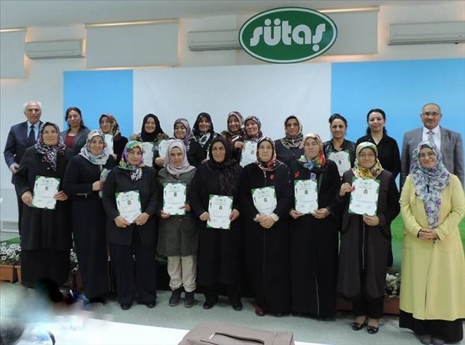 Kadın süt üreticilerine sertifika ve altın takdim edildi 