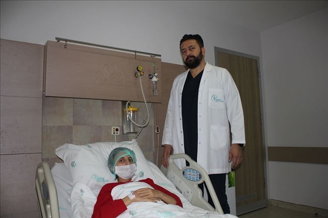 Midesinden top büyüklüğünde saç ve sakız çıktı
