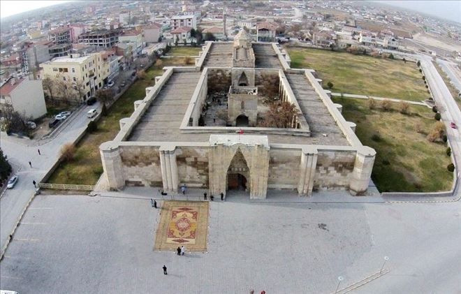 Anadolu´nun en büyük kervansarayına Uzakdoğulu ilgisi