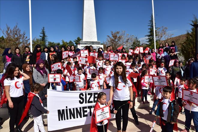 Öğrencilerden Aksaray Şehitliğine ziyaret