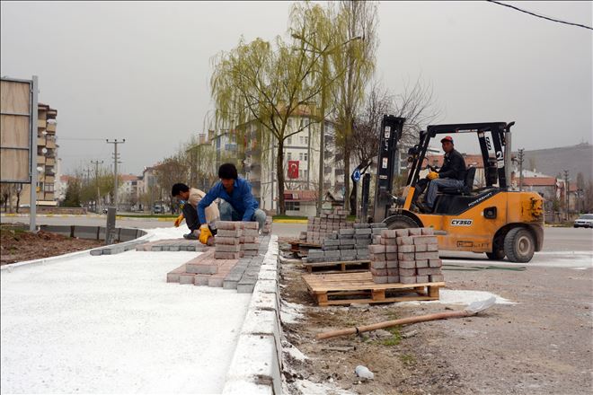 İki Mahallede Kaldırım Çalışması Devam Ediyor