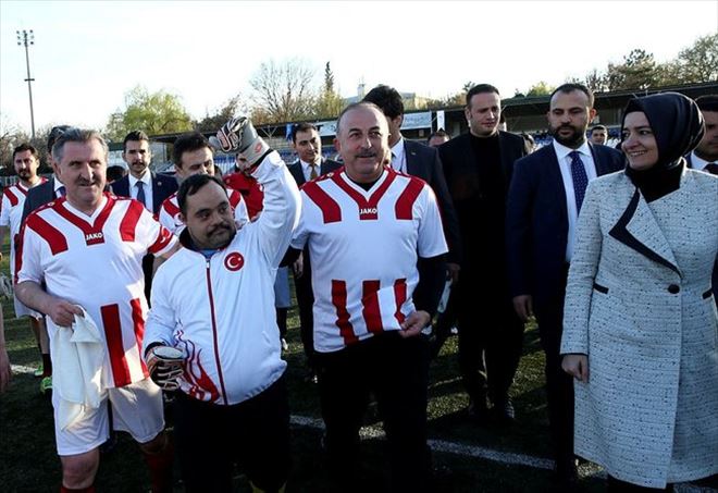 Milli Takım Kalesi Hemşiremiz Hüseyin´e Emanet