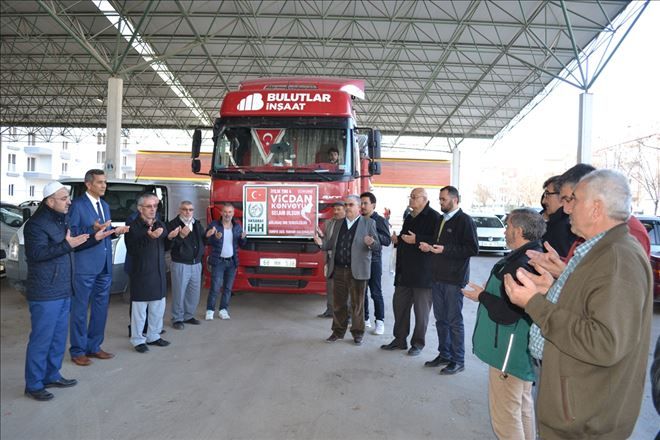 Aksaray´dan Doğu Guta´ya 25 ton patates yardımı