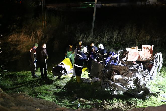 Nevşehir´de kamyonet ile otomobil çarpıştı: 5 ölü, 4 yaralı