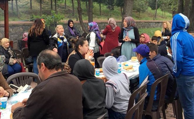 Kimsesizlerin Kimsesi Oldular